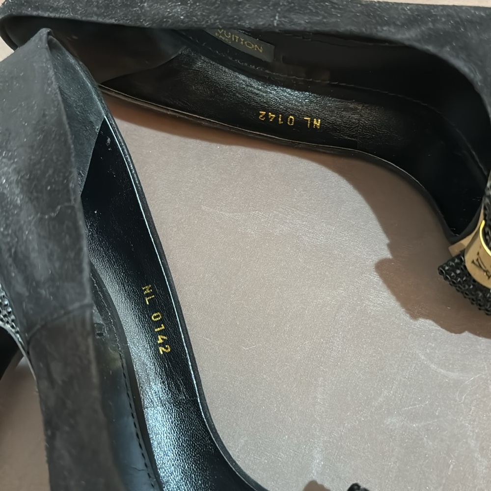 Louis Vuitton Heels - Picture 6 of 6